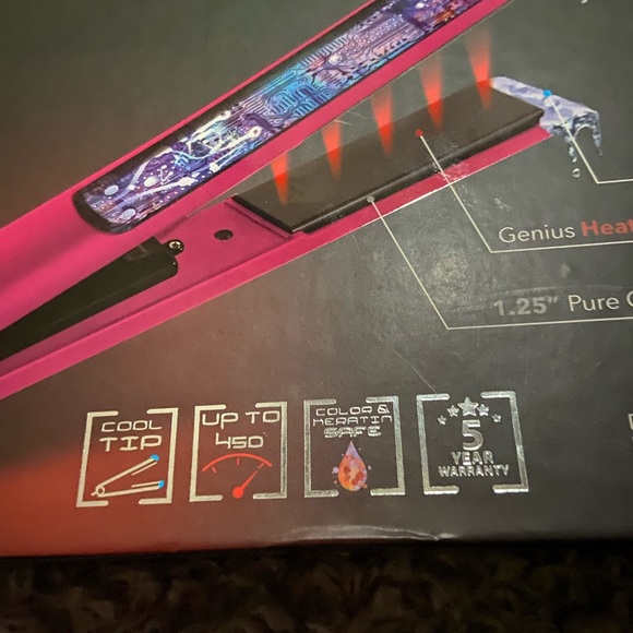 👑 ROYALE Platinum Ceramic Straightener - Picture 7 of 9